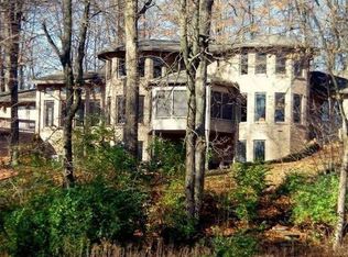 7283 Thackery Rd, Springfield, OH 45502