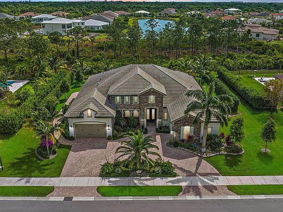 3rd image of 20063 SE Gallberry Drive