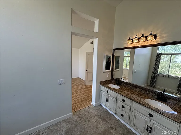 16438 Cyan Ct — Photo 21