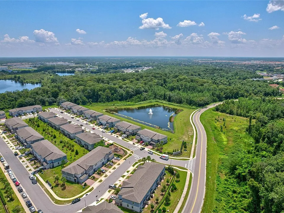 840 Legacy Dr