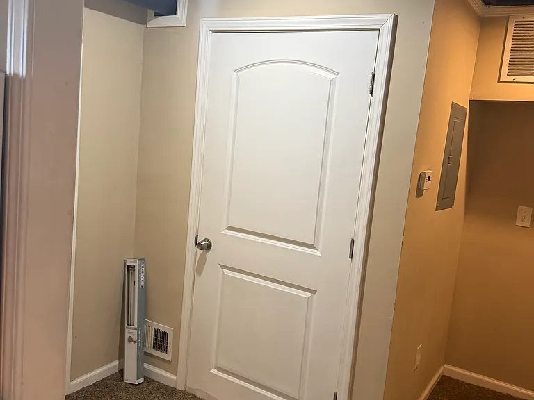 69 E Great Lakes St #6 — Photo 2