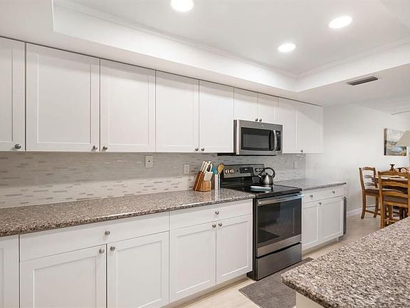 5th image of 1166 6th Ave APT B5