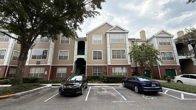 2 bed, 2.0 bath, 1166 sqft, $1,450 — Photo 3