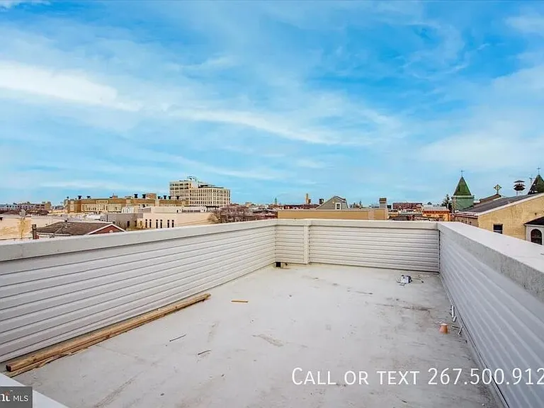 1230 N Marshall St #3R — Photo 15