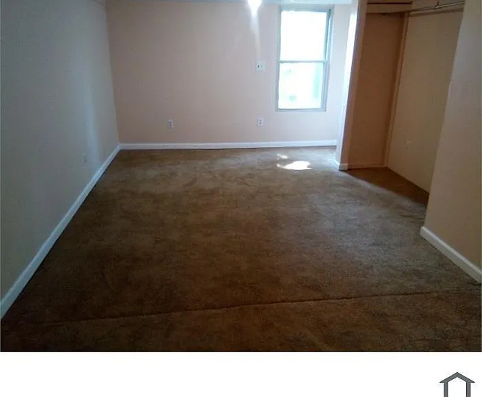 126 Charles St — Photo 7
