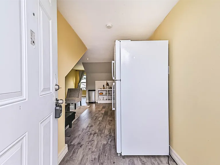 2914 Avenue K #4 — Photo 4