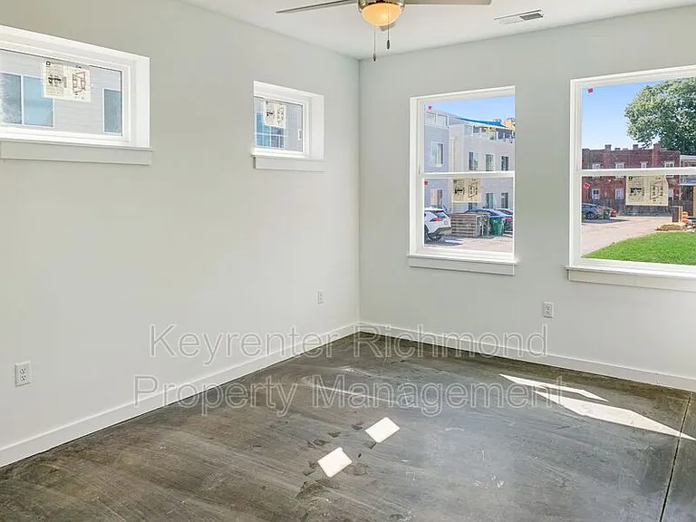 106 W 12th St #A — Photo 12