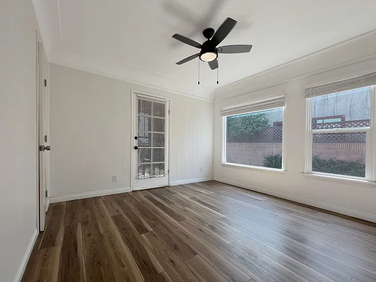 2316-2322 N Eucalyptus Ave — Photo 11