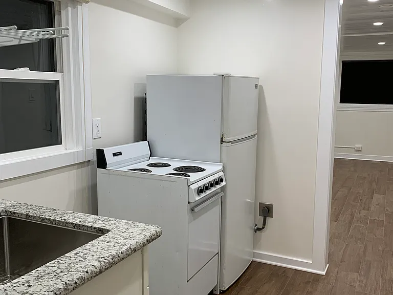245 Sanchez St #6 — Photo 6