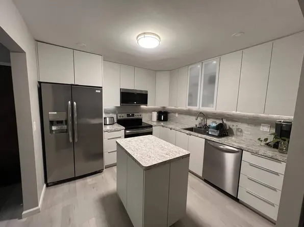 3239 South 58th STREET #102, Milwaukee, WI 53219