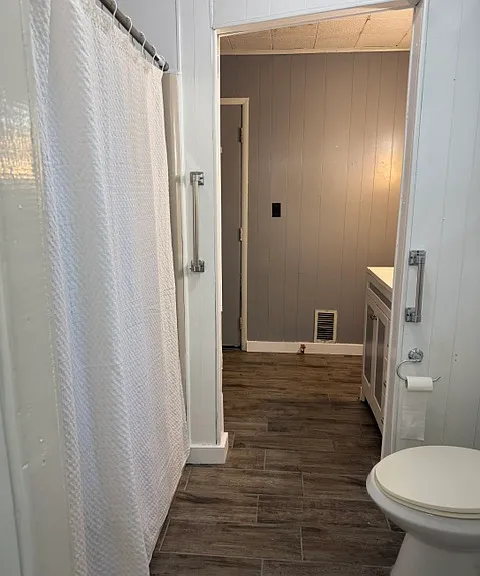 2109 E Canal St #B — Photo 8