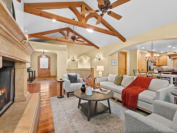 5th image of 1448 E Bella Vie Ct S