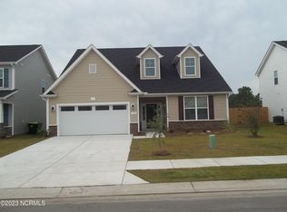 1105 Terraces Ln, Hampstead, NC 28443