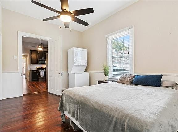 5th image of 611 Pacific Ave