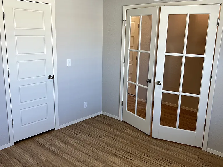 2615 W Baton Rouge Pl — Photo 18