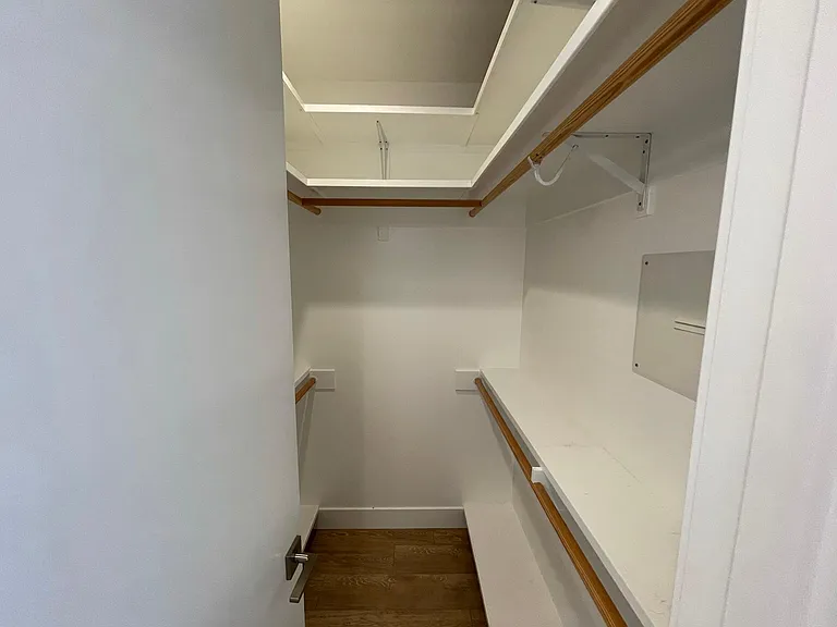 walk in closet