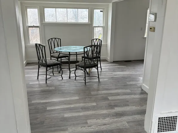 221 Cleveland St, Elyria, OH 44035