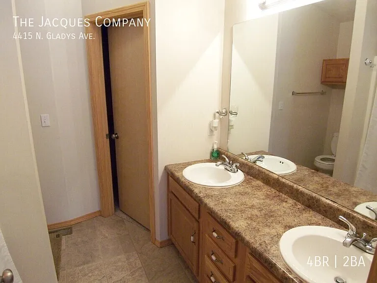 4415 N Gladys Ave — Photo 14