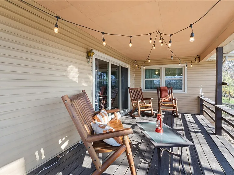 37 Churchill Dr — Photo 7