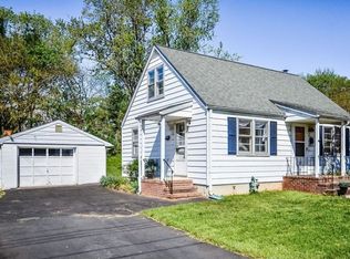 7 Abbott Ct, Flemington, NJ 08822