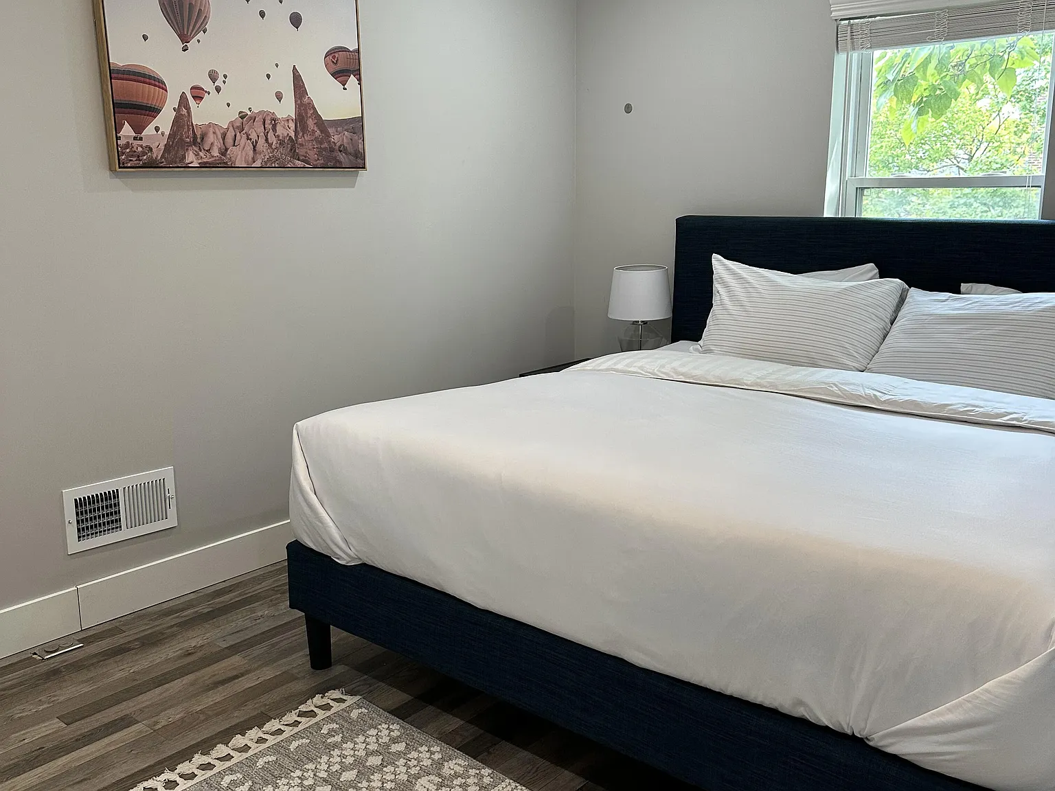 2 bed, 1140 sqft, $1,900 — Photo 2