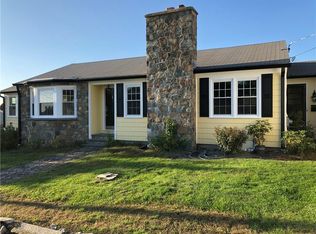 13 Fort Hill Rd, Bristol, RI 02809