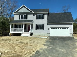 43 Ironwood Dr, Coventry, RI 02816