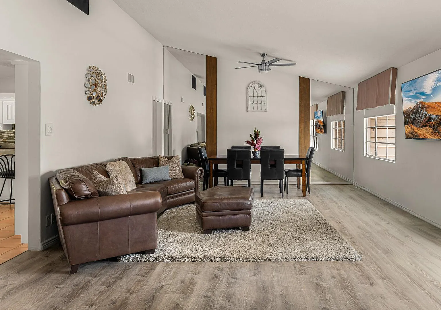 5 bed, 4.5 bath, 3389 sqft, $6,000 — Photo 4