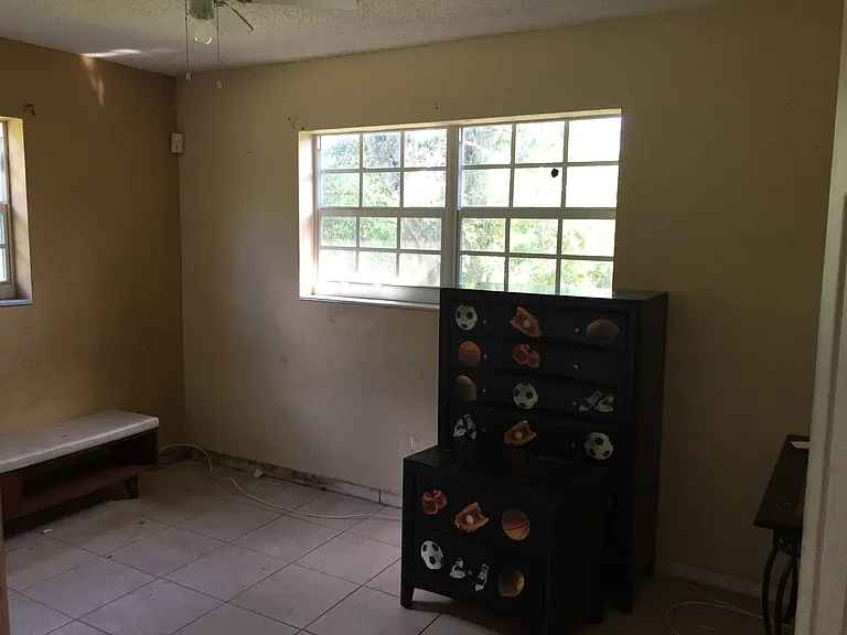 3311 NW 6th Ct — Photo 5