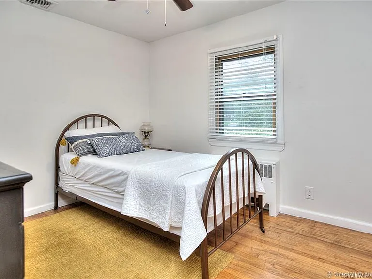 151 Sasapequan Rd — Photo 13