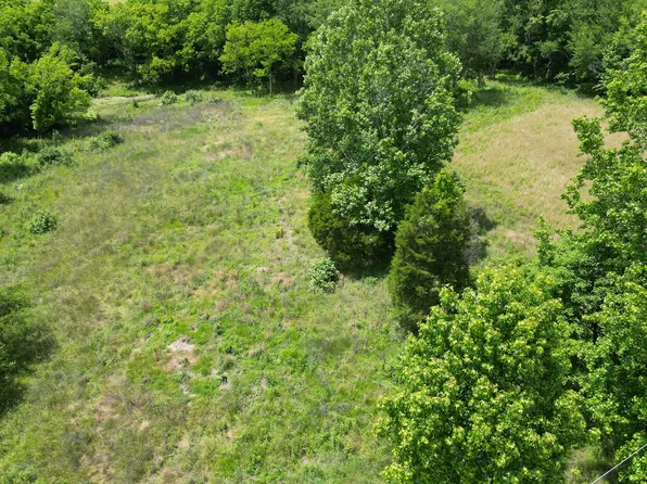 5 Poplar Ridge Ln, Chapmansboro, TN 37035