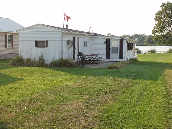 4th image of 2803 Martin Dr