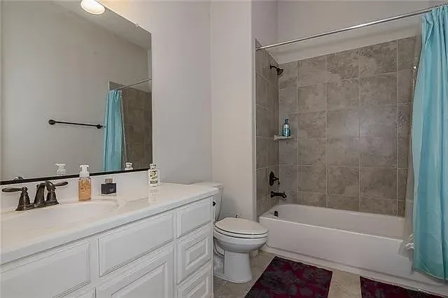 14613 Roselawn Ln — Photo 11