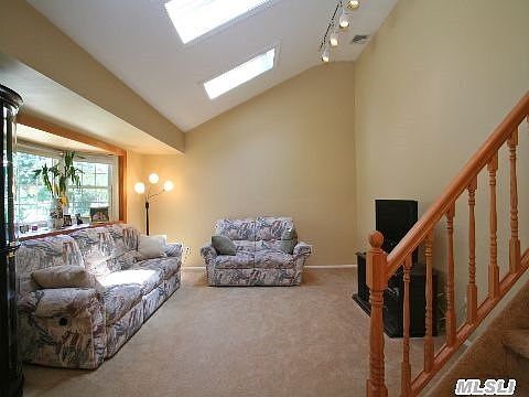 2nd image of 8 Whitman Ave