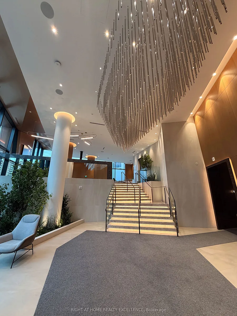 Building Photo - 60 Central Park Dr #Penthouse 02