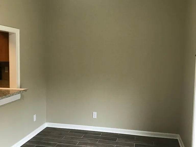 957 Bayou Trace Dr — Photo 1
