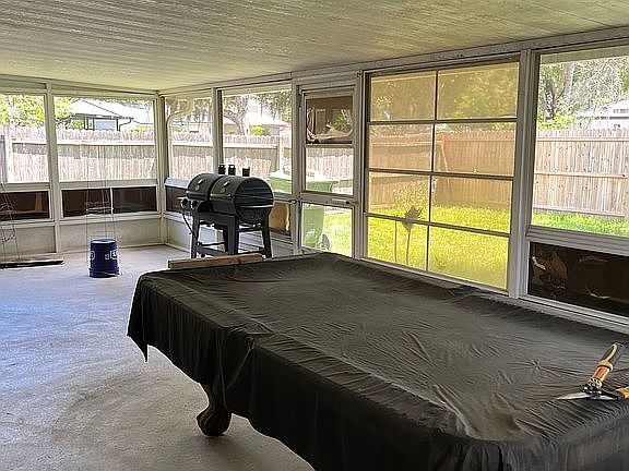 3rd image of 1046 Westwood Dr