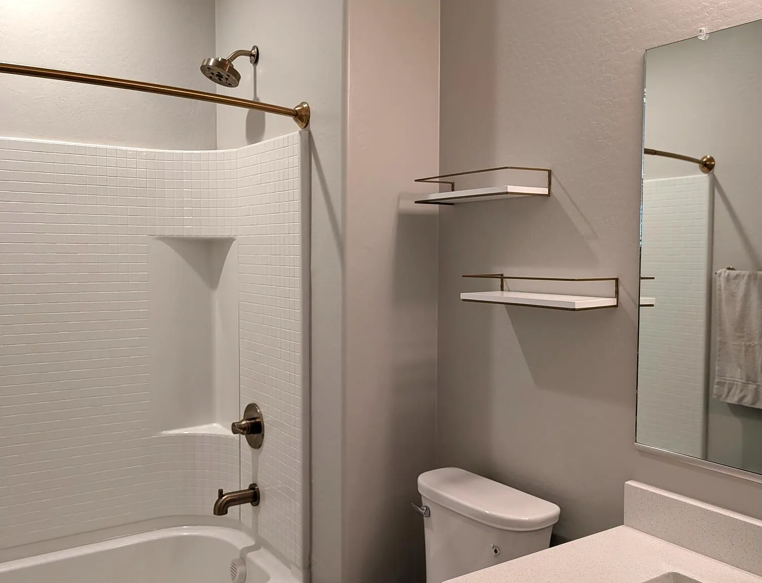4 bed, 4.0 bath, 2793 sqft, $3,399 — Photo 3