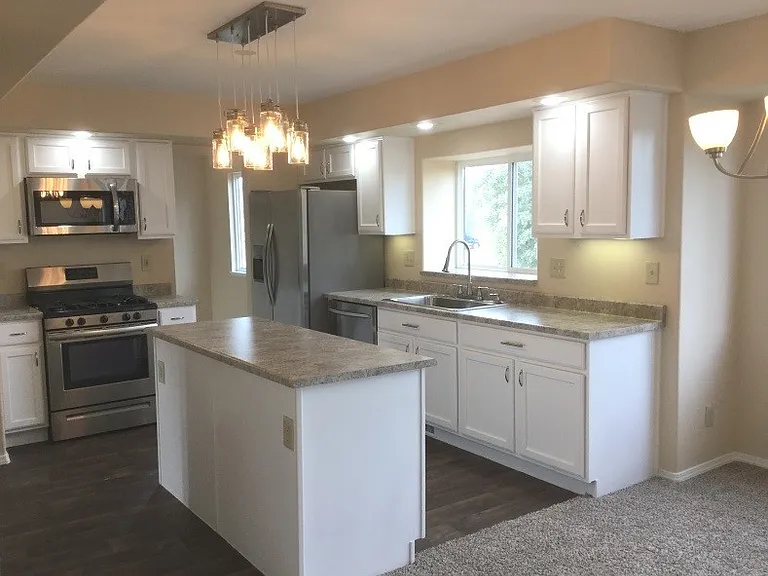 5532 Many Springs Dr — Photo 3