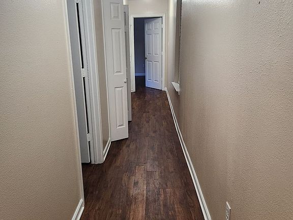 3rd image of 2115 Virginia St