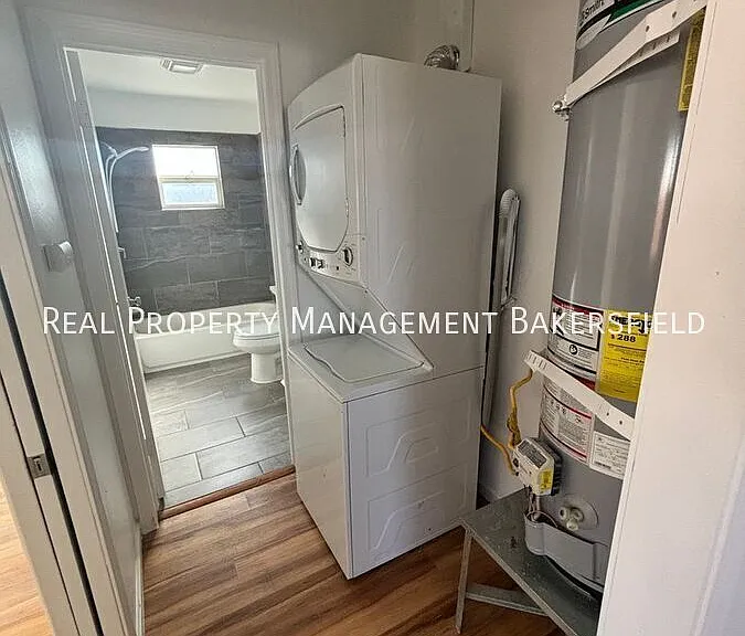 2711 Hufft St #A — Photo 6