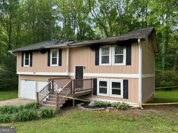 3049 Tara Woods Dr, Douglasville, GA 30135