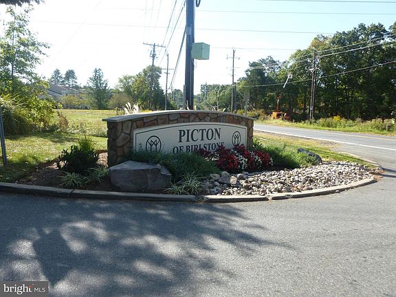 3rd image of 7 Welbeck Ct