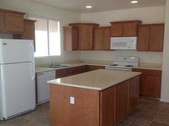2nd image of 2823 S 93rd Ave