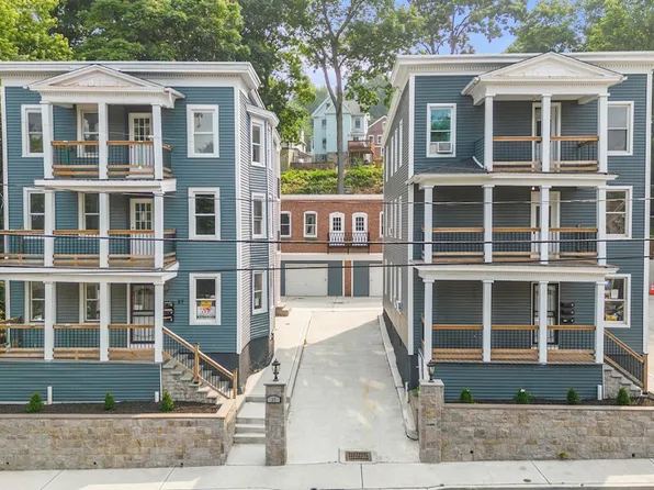 37 Oak St #1, Waterbury, CT 06704