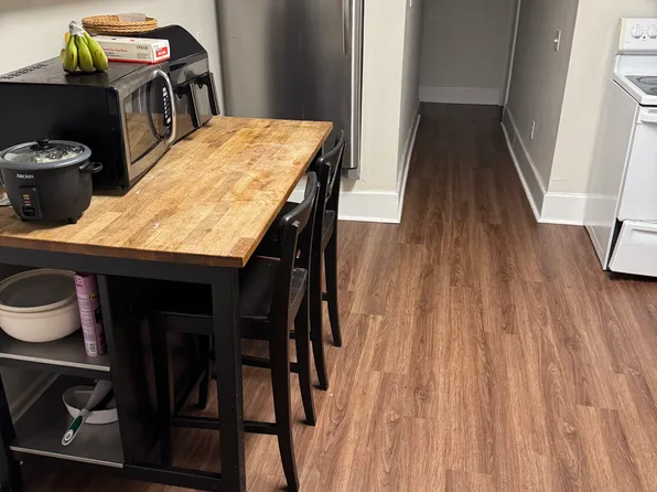 1035 12th Ave SE #1A, Minneapolis, MN 55414