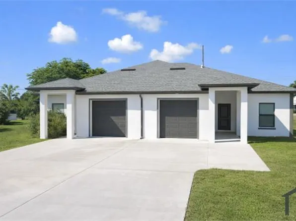 3106 SE Santa Barbara Pl, Cape Coral, FL 33904