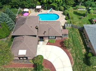 6903 Glacier Dr, Indianapolis, IN 46217