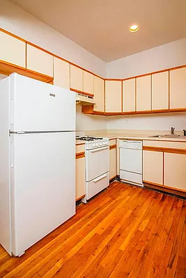 Rented by Keller Williams NYC | media 8