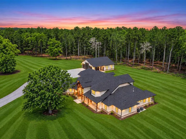 41 Paulsel Rd, New Waverly, TX 77358